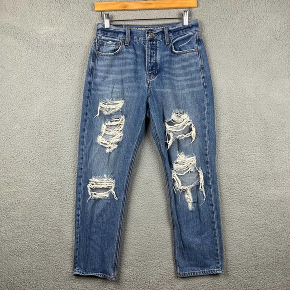 American Eagle Women's 4 Short Vintage Hi-Rise Medium Wash Distressed Jeans - Picture 1 of 10